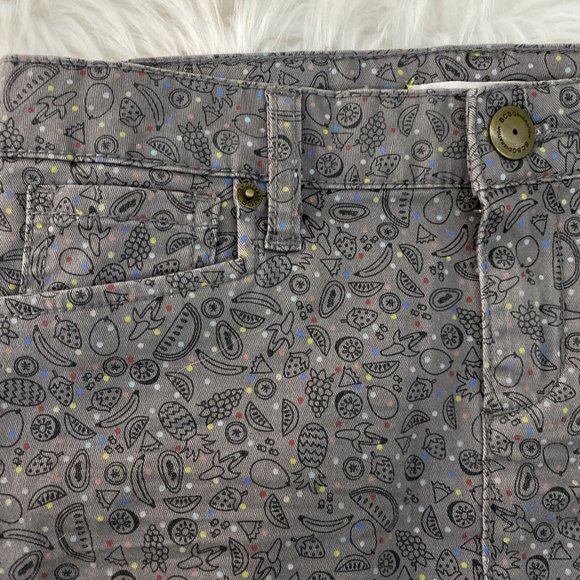 BCBGeneration juniors size 23 gray skirt fruit polka dot - Picture 3 of 10